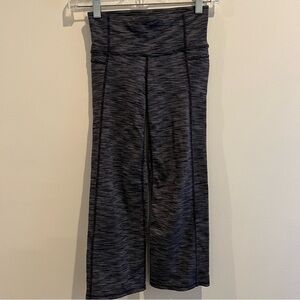 Athleta cropped split‎ back leggings